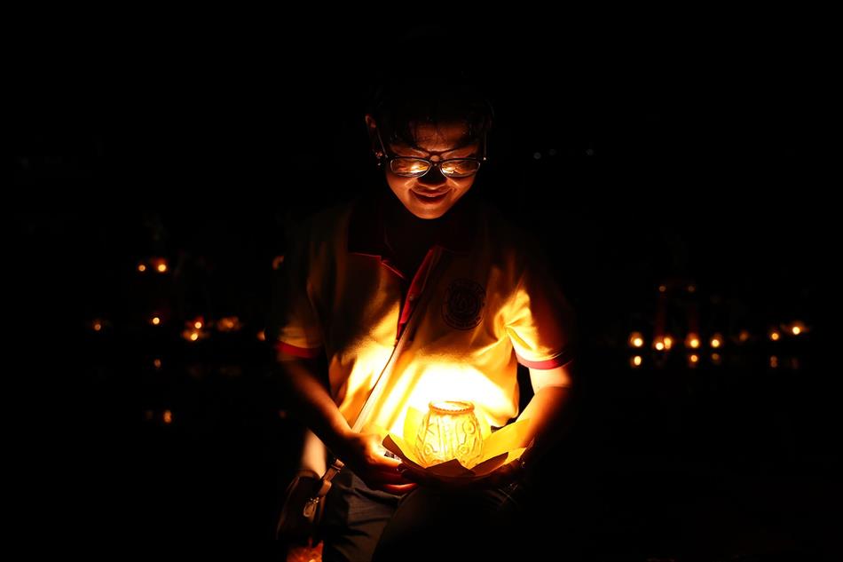 5 HOA ĐĂNG LUNG LINH 5 HOA ĐĂNG LUNG LINH
