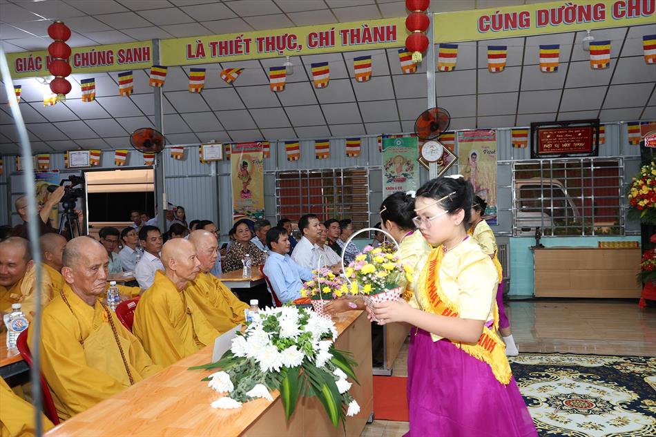 4 VĂN NGHỆ CÚNG DƯỜNG 4 VĂN NGHỆ CÚNG DƯỜNG