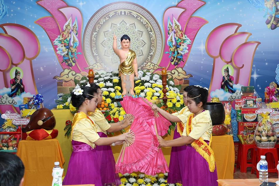 4 VĂN NGHỆ CÚNG DƯỜNG 4 VĂN NGHỆ CÚNG DƯỜNG