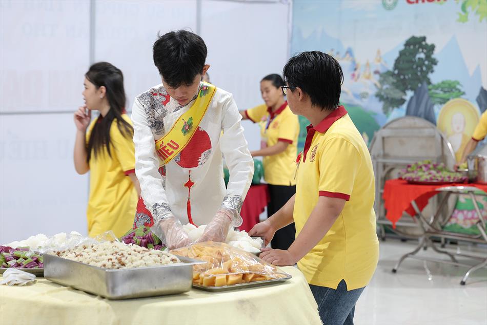 13 CHUẨN BỊ CHỢ BÁNH 13 CHUẨN BỊ CHỢ BÁNH