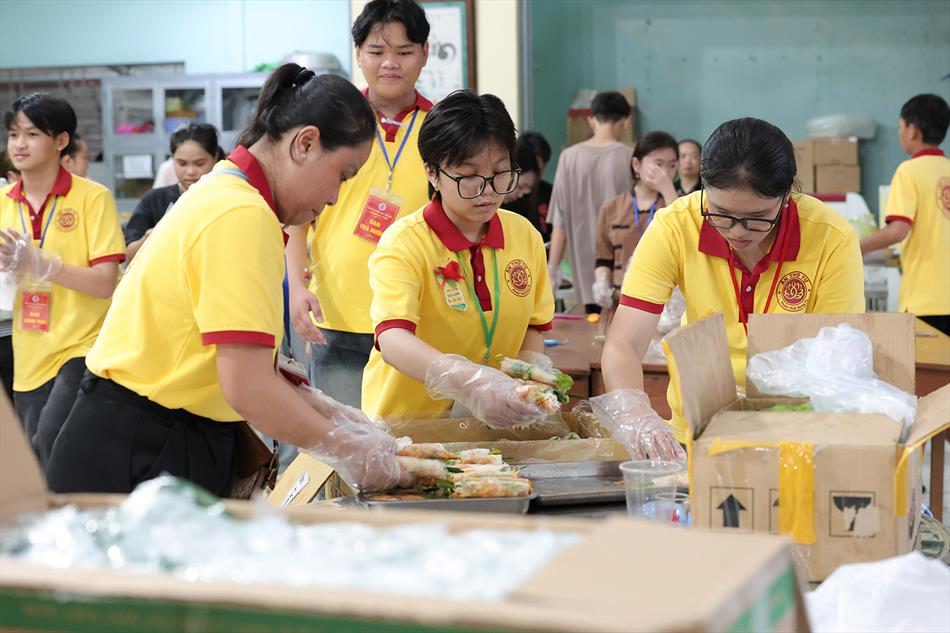 13 CHUẨN BỊ CHỢ BÁNH 13 CHUẨN BỊ CHỢ BÁNH