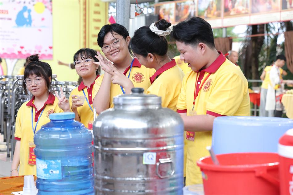 13 CHUẨN BỊ CHỢ BÁNH 13 CHUẨN BỊ CHỢ BÁNH