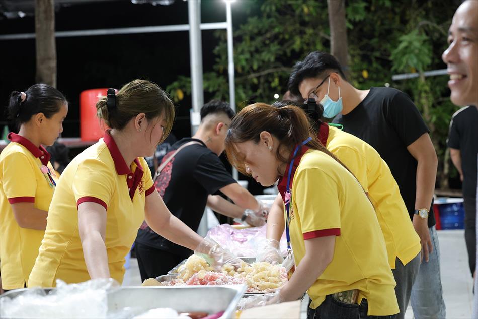 13 CHUẨN BỊ CHỢ BÁNH 13 CHUẨN BỊ CHỢ BÁNH