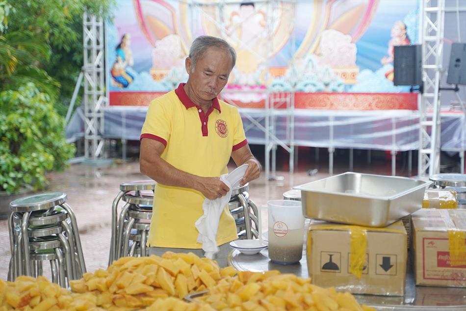 13 CHUẨN BỊ CHỢ BÁNH 13 CHUẨN BỊ CHỢ BÁNH