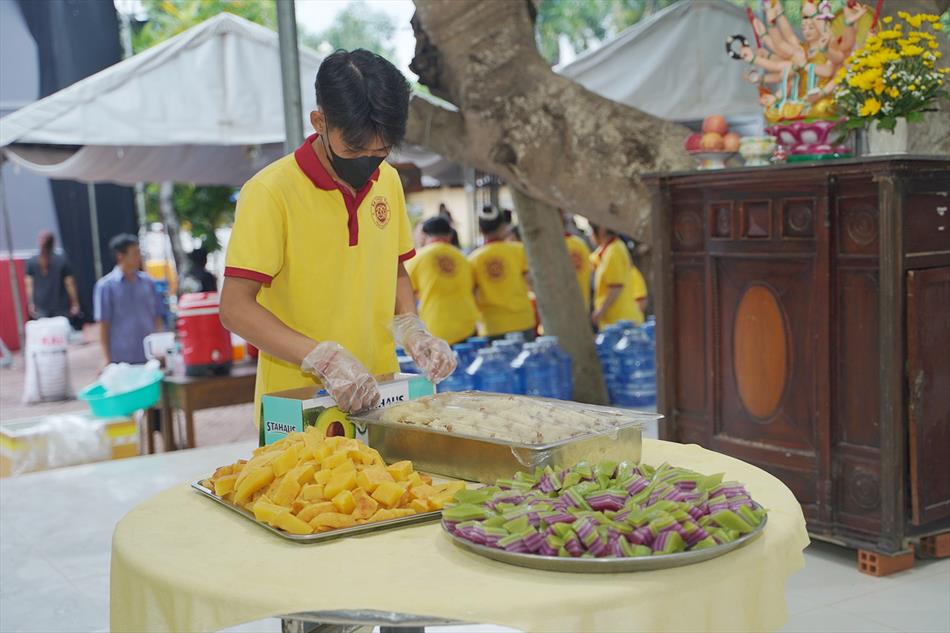 13 CHUẨN BỊ CHỢ BÁNH 13 CHUẨN BỊ CHỢ BÁNH