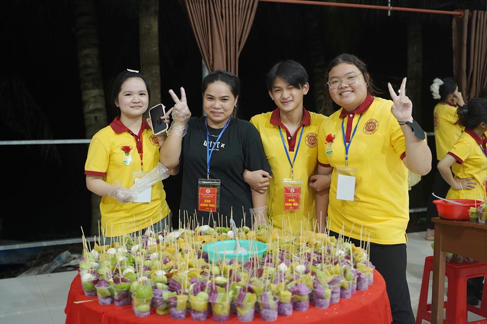 13 CHUẨN BỊ CHỢ BÁNH 13 CHUẨN BỊ CHỢ BÁNH