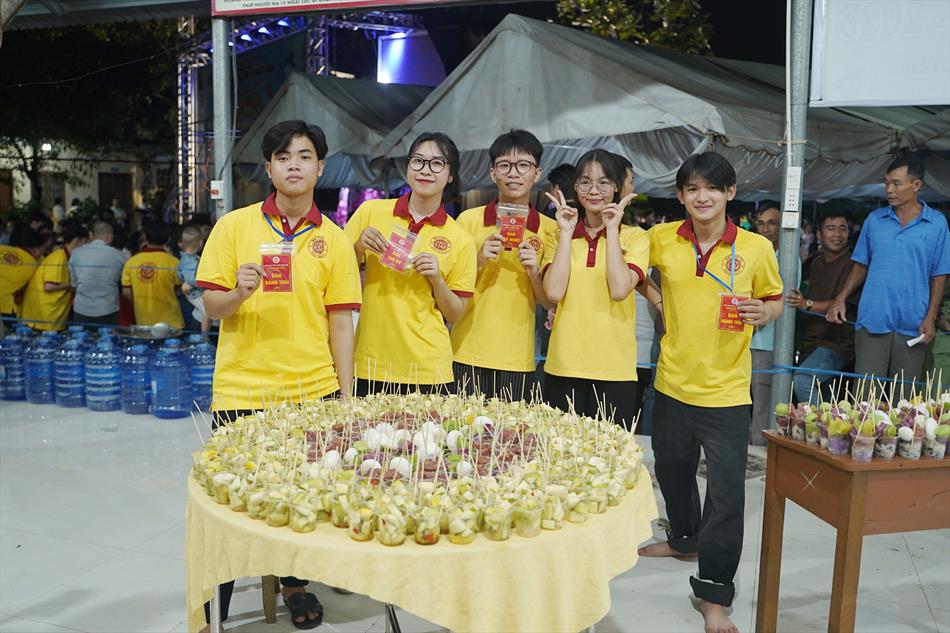 13 CHUẨN BỊ CHỢ BÁNH 13 CHUẨN BỊ CHỢ BÁNH