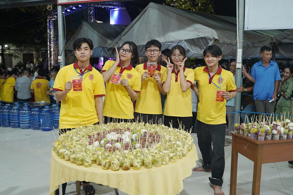 13 CHUẨN BỊ CHỢ BÁNH 13 CHUẨN BỊ CHỢ BÁNH