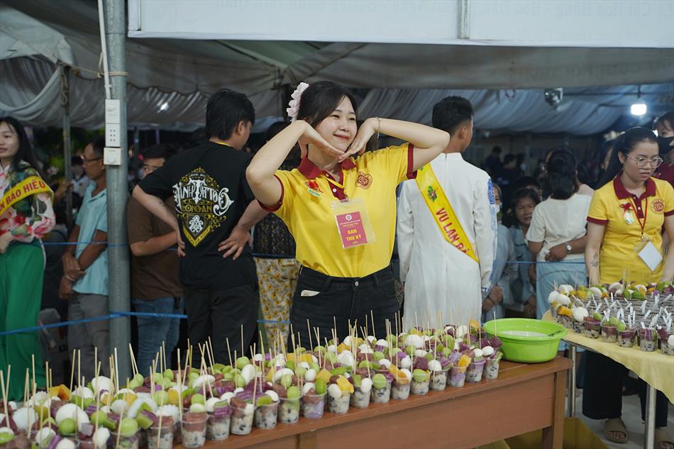 13 CHUẨN BỊ CHỢ BÁNH 13 CHUẨN BỊ CHỢ BÁNH