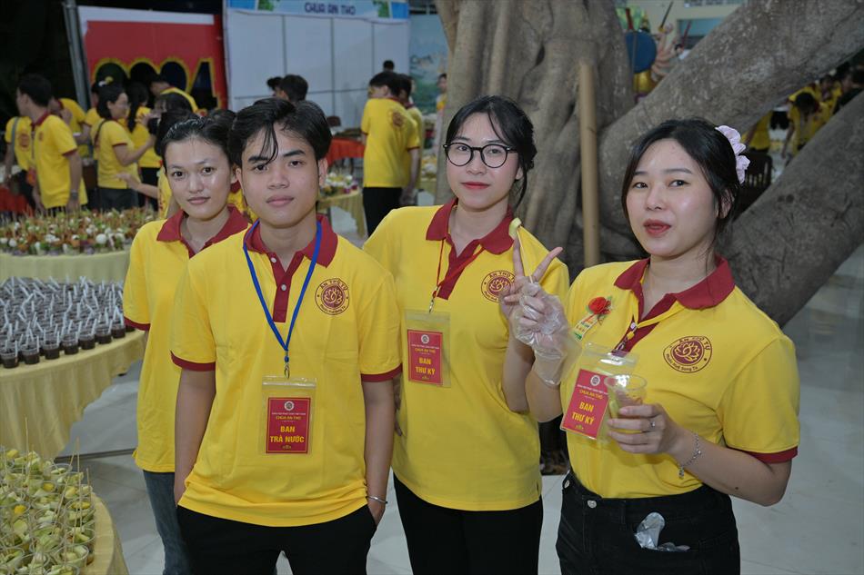 13 CHUẨN BỊ CHỢ BÁNH 13 CHUẨN BỊ CHỢ BÁNH