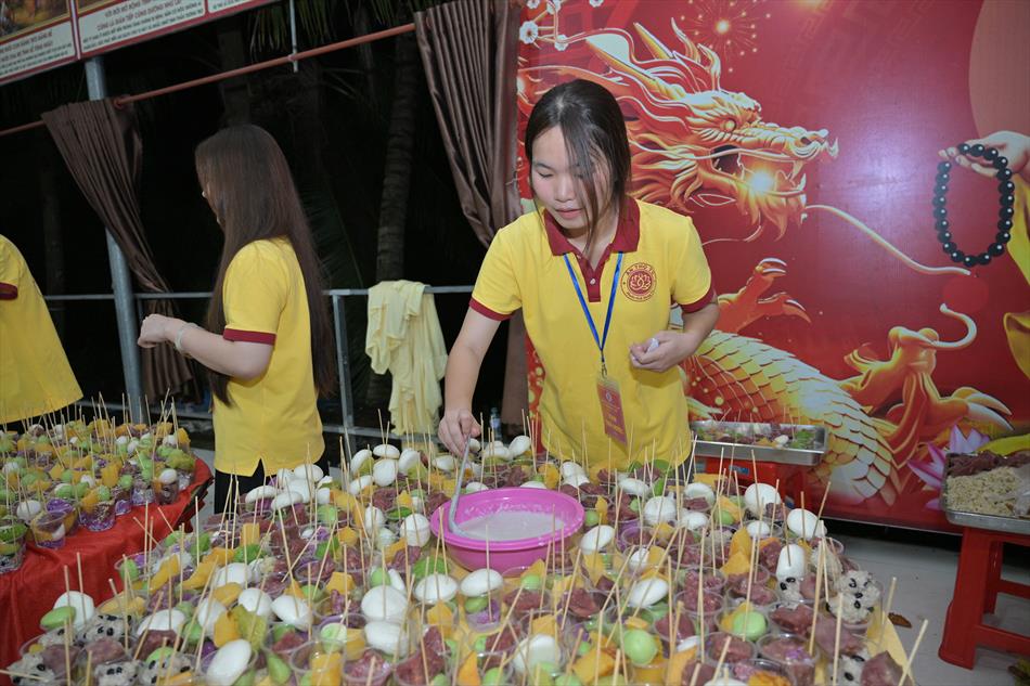 13 CHUẨN BỊ CHỢ BÁNH 13 CHUẨN BỊ CHỢ BÁNH