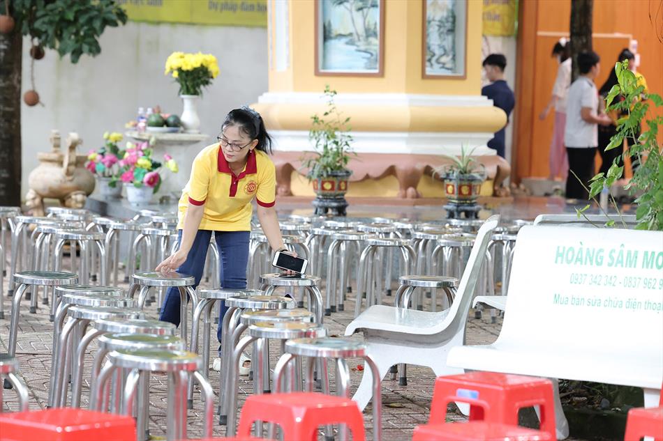 15 TRUYỀN THÔNG & PHỤNG SỰ 15 TRUYỀN THÔNG & PHỤNG SỰ