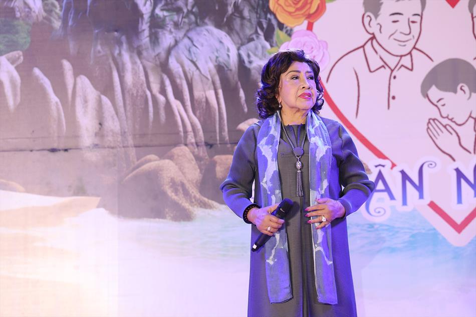 4 NSND LỆ THUỶ 4 NSND LỆ THUỶ
