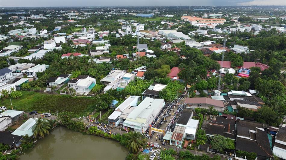 11 HÀNG NGÀN NGƯỜI TRONG LỄ HỘI 11 HÀNG NGÀN NGƯỜI TRONG LỄ HỘI