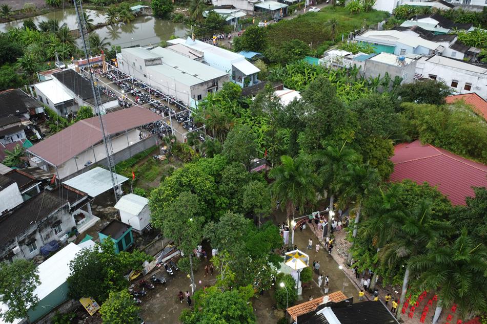 11 HÀNG NGÀN NGƯỜI TRONG LỄ HỘI 11 HÀNG NGÀN NGƯỜI TRONG LỄ HỘI