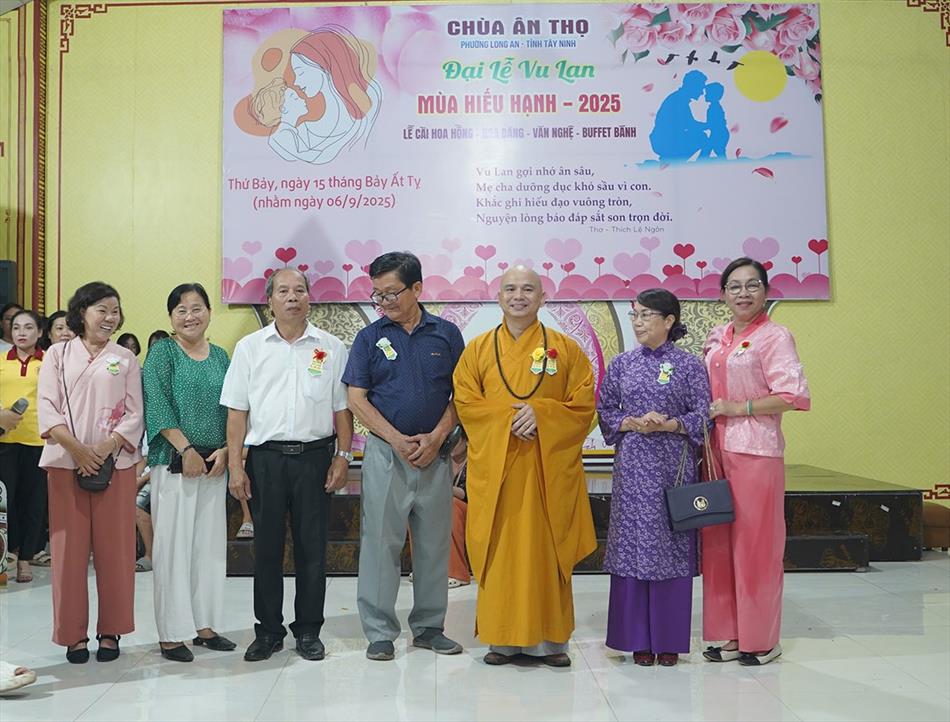 12 KHAI MẠC CHỢ BÁNH 12 KHAI MẠC CHỢ BÁNH