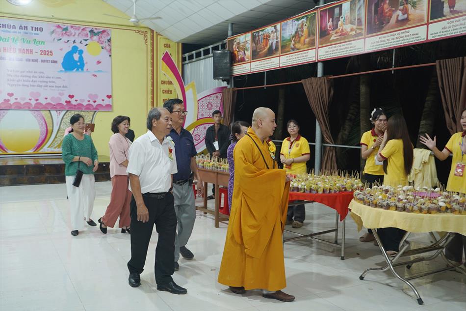 12 KHAI MẠC CHỢ BÁNH 12 KHAI MẠC CHỢ BÁNH