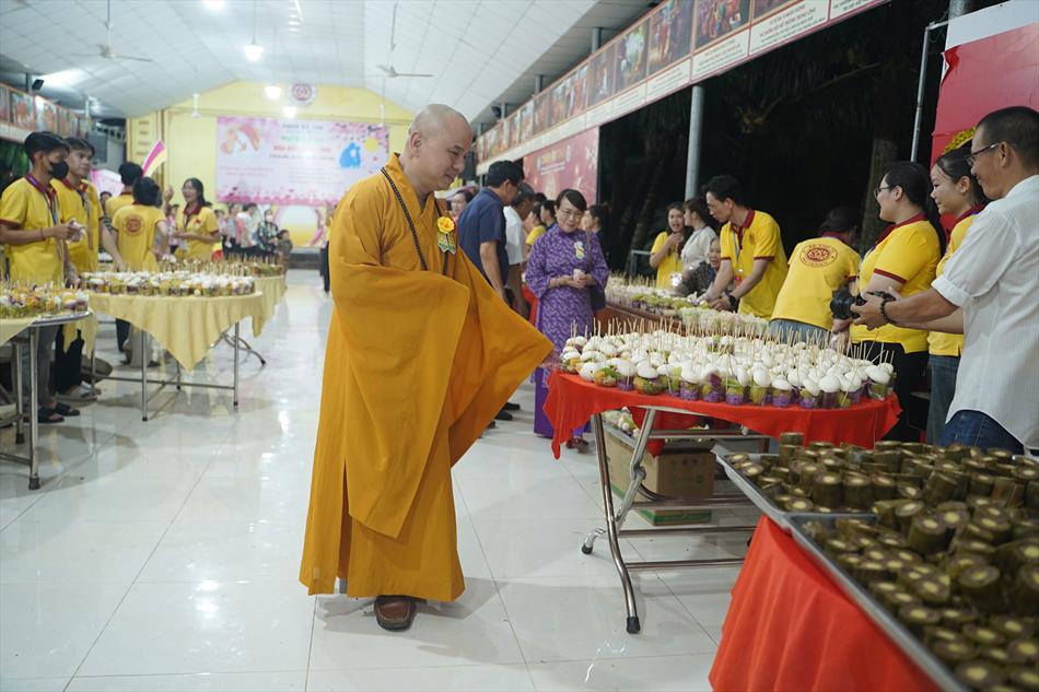 12 KHAI MẠC CHỢ BÁNH 12 KHAI MẠC CHỢ BÁNH