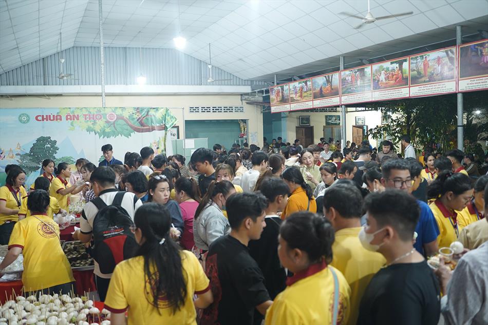 12 KHAI MẠC CHỢ BÁNH 12 KHAI MẠC CHỢ BÁNH