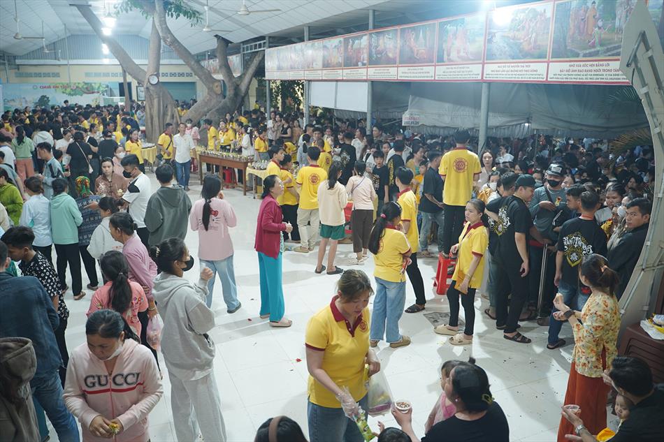 12 KHAI MẠC CHỢ BÁNH 12 KHAI MẠC CHỢ BÁNH