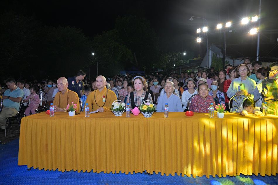 3 CÀI HOA HỒNG - VĂN NGHỆ 3 CÀI HOA HỒNG - VĂN NGHỆ