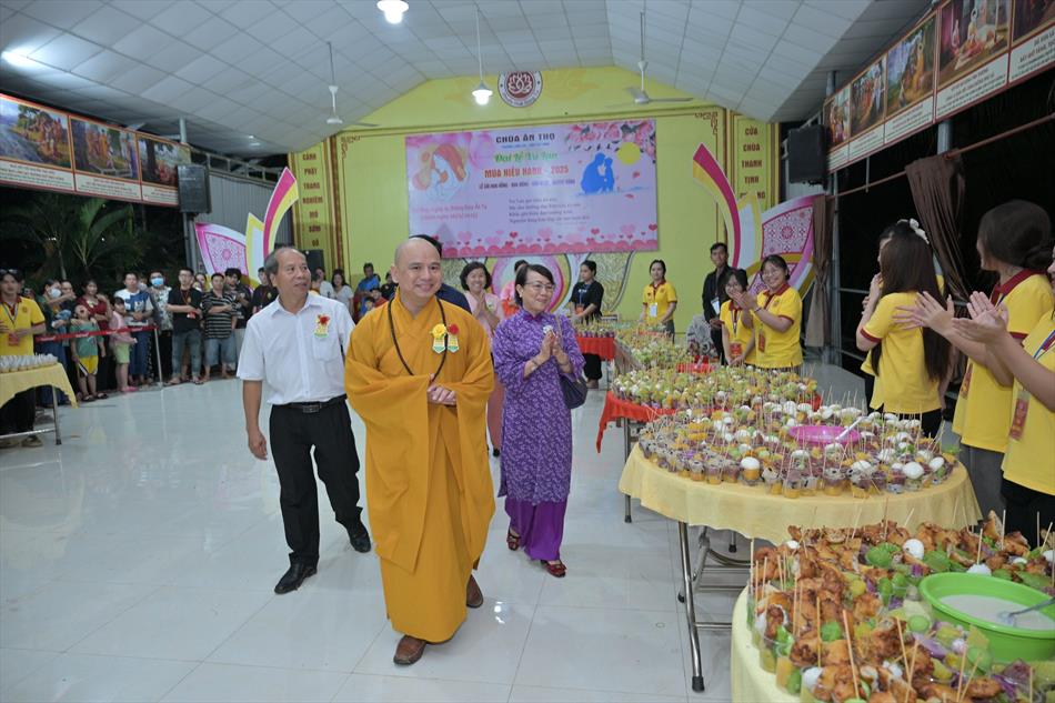 12 KHAI MẠC CHỢ BÁNH 12 KHAI MẠC CHỢ BÁNH