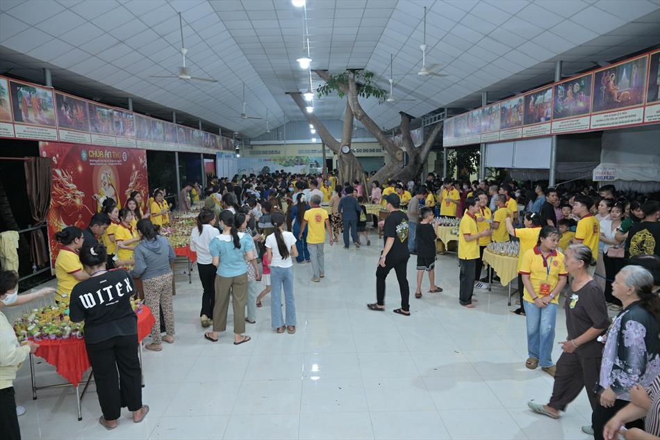 12 KHAI MẠC CHỢ BÁNH 12 KHAI MẠC CHỢ BÁNH