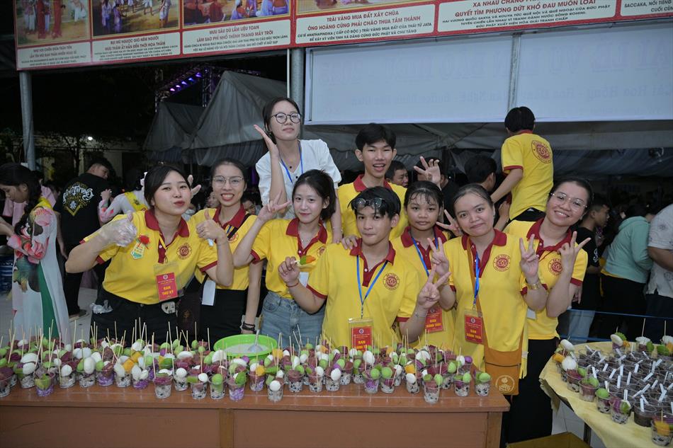 12 KHAI MẠC CHỢ BÁNH 12 KHAI MẠC CHỢ BÁNH