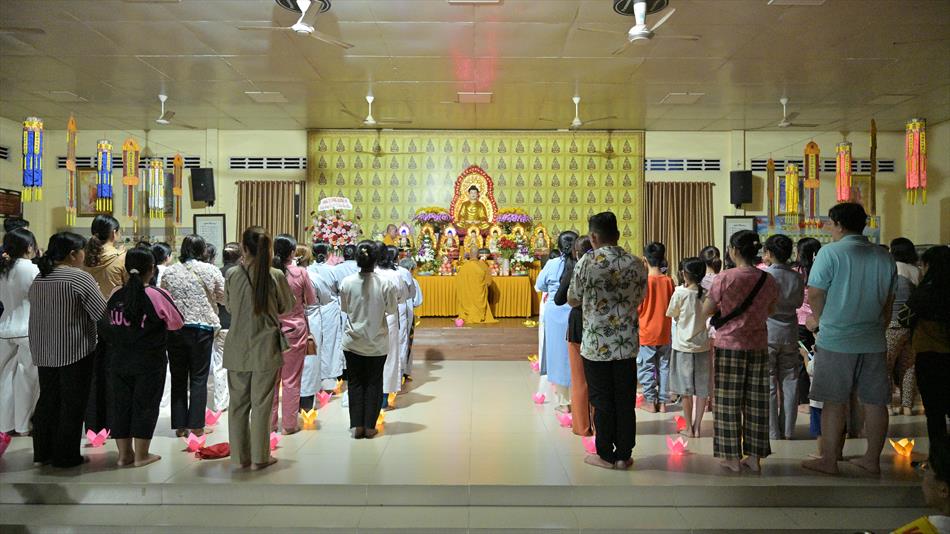 1 HOA ĐĂNG - CHÁNH ĐIỆN 1 HOA ĐĂNG - CHÁNH ĐIỆN