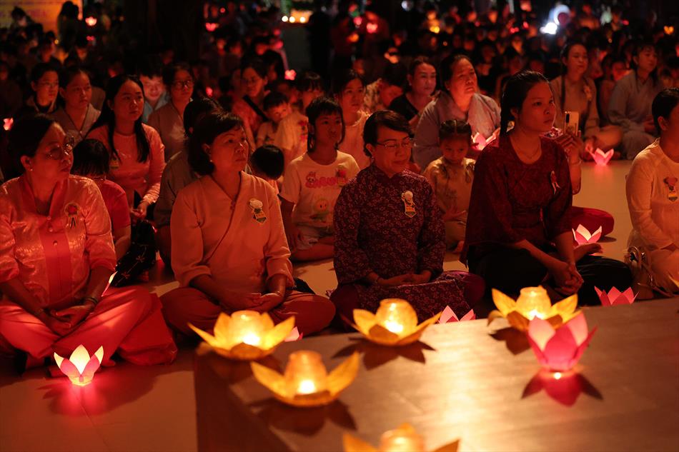 1 HOA ĐĂNG - CHÁNH ĐIỆN 1 HOA ĐĂNG - CHÁNH ĐIỆN