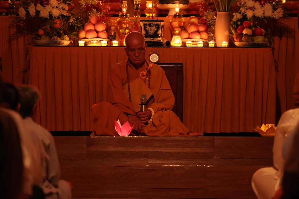 1 HOA ĐĂNG - CHÁNH ĐIỆN 1 HOA ĐĂNG - CHÁNH ĐIỆN