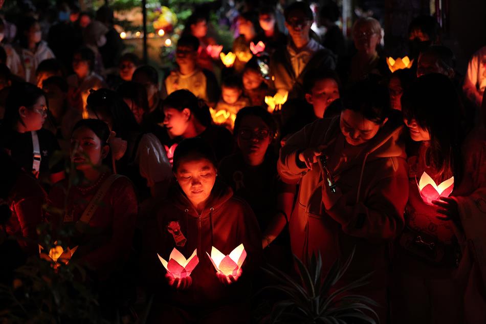 1 HOA ĐĂNG - CHÁNH ĐIỆN 1 HOA ĐĂNG - CHÁNH ĐIỆN