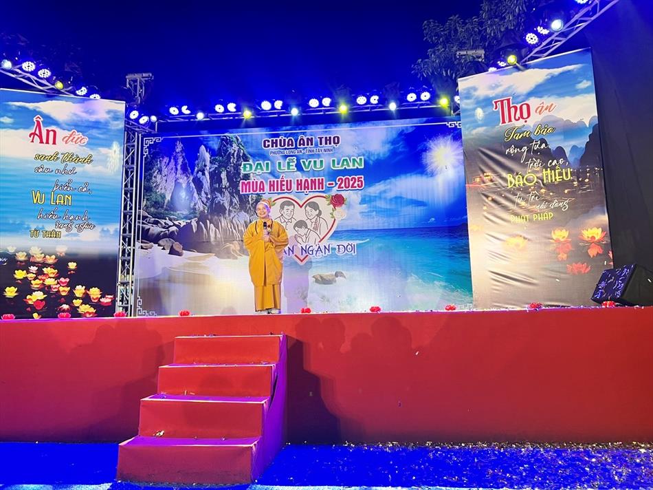 3 CÀI HOA HỒNG - VĂN NGHỆ 3 CÀI HOA HỒNG - VĂN NGHỆ