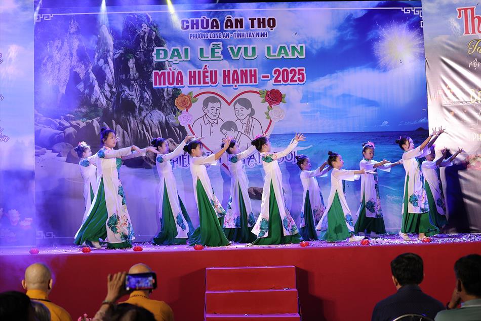 7 CLB BÚP BÊ XINH 7 CLB BÚP BÊ XINH