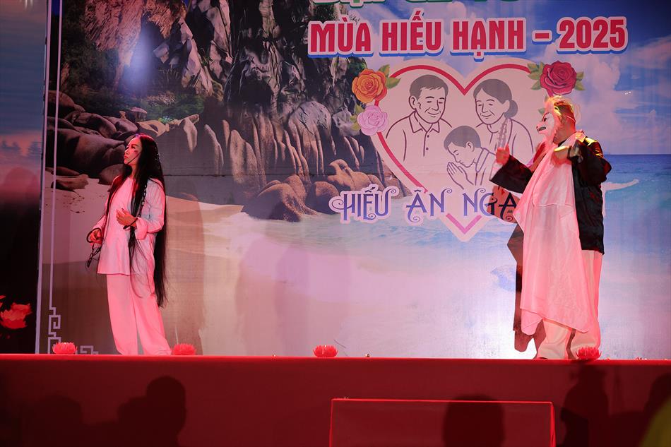 9 CÁC TIẾT MỤC CỦA ĐOÀN TÌNH CA BẮC SƠN 9 CÁC TIẾT MỤC CỦA ĐOÀN TÌNH CA BẮC SƠN