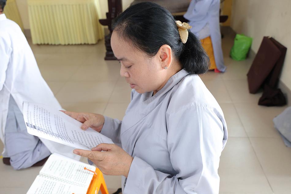 ĐẠO TRÀNG TRÌ TỤNG KINH ĐỊA TẠNG & TỪ BI THUỶ SÁM TẠI CHÙA ÂN THỌ ĐẠO TRÀNG TRÌ TỤNG KINH ĐỊA TẠNG & TỪ BI THUỶ SÁM TẠI CHÙA ÂN THỌ