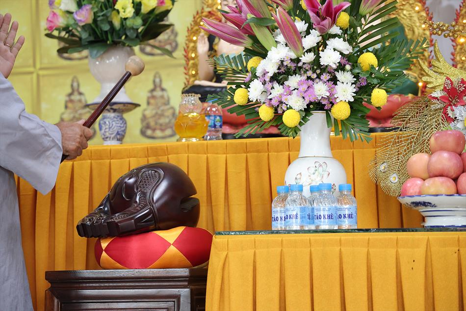 ĐẠO TRÀNG TRÌ TỤNG KINH ĐỊA TẠNG & TỪ BI THUỶ SÁM TẠI CHÙA ÂN THỌ ĐẠO TRÀNG TRÌ TỤNG KINH ĐỊA TẠNG & TỪ BI THUỶ SÁM TẠI CHÙA ÂN THỌ