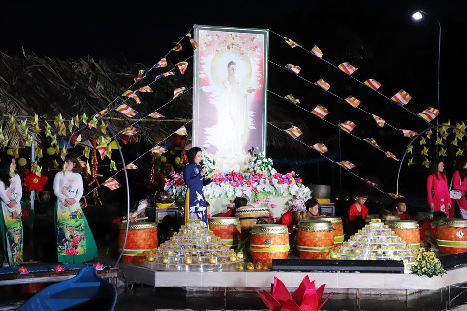 Đêm hoa đăng Tết Nguyên tiêu tại chùa Ân Thọ