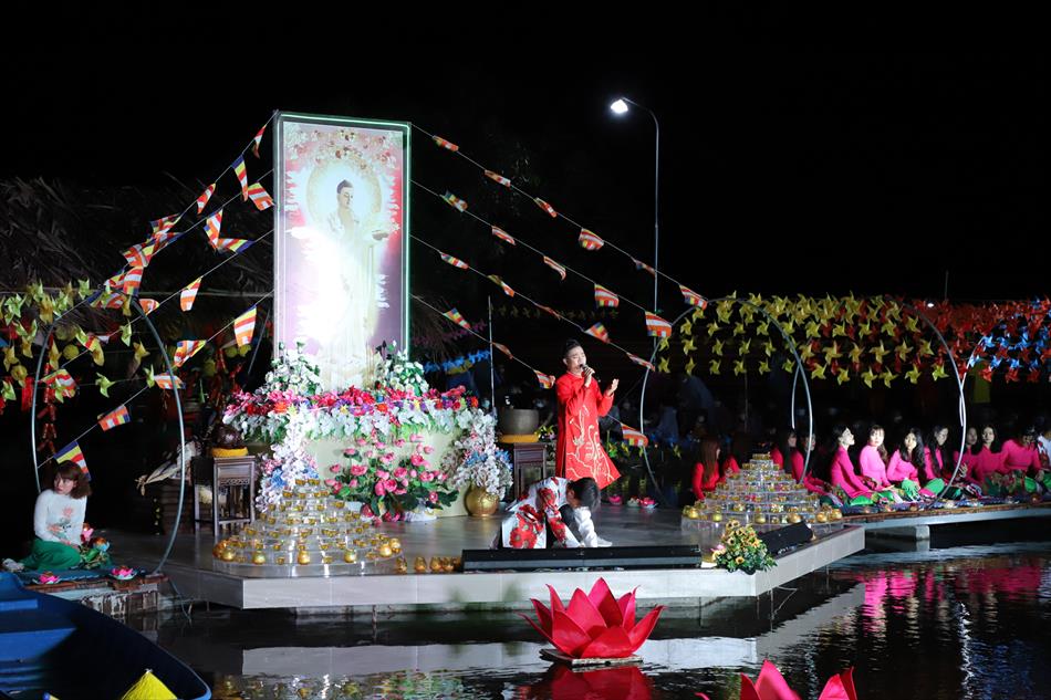 Đêm hoa đăng Tết Nguyên tiêu tại chùa Ân Thọ
