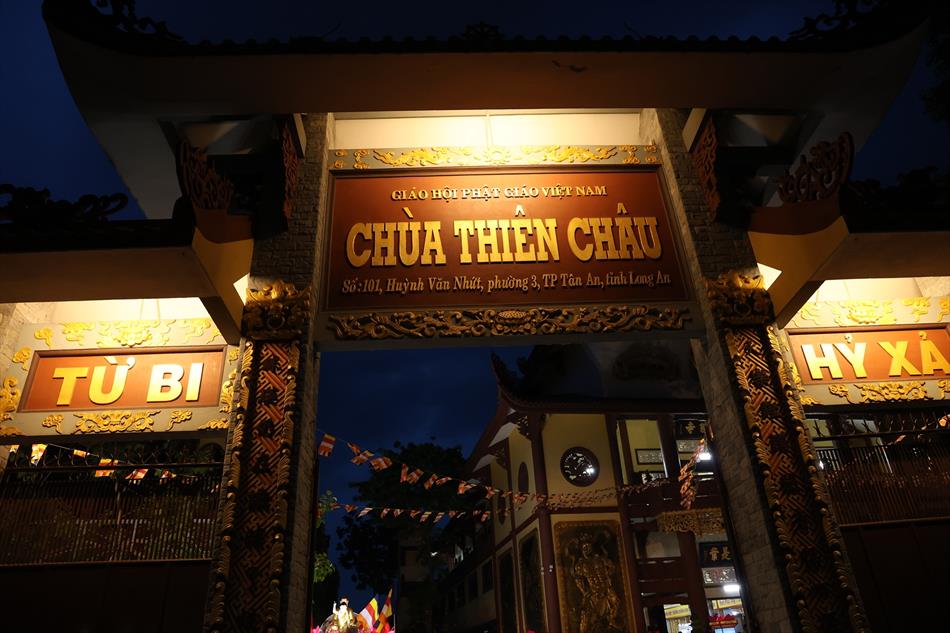 1 XE HOA BUỔI TỐI 1 XE HOA BUỔI TỐI