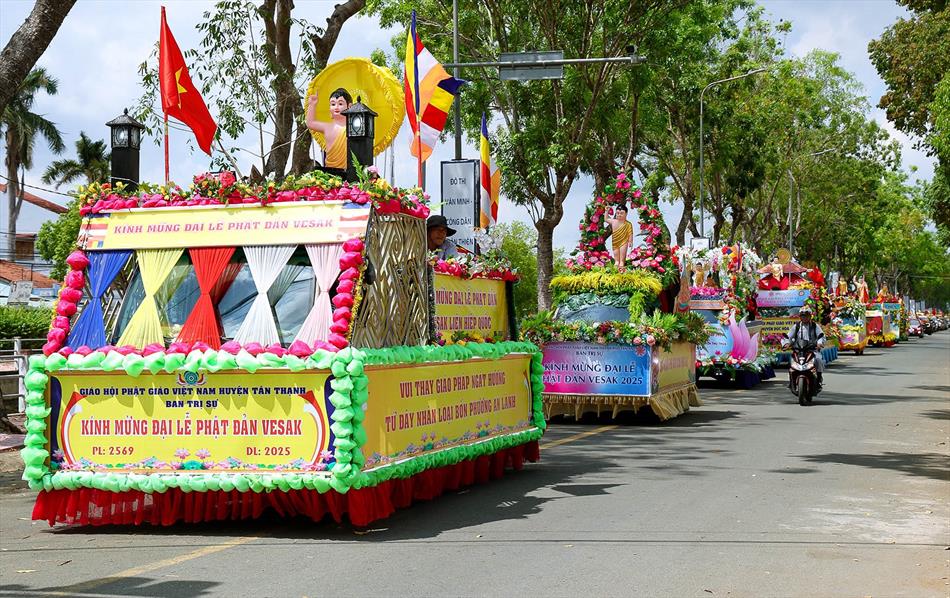 3 XE HOA NGÀY RẰM 3 XE HOA NGÀY RẰM