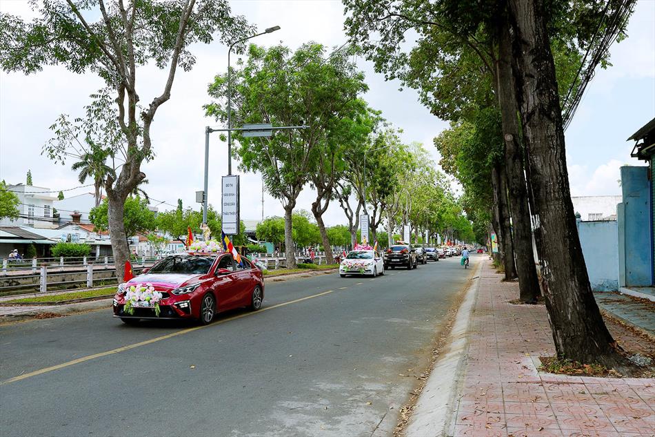 3 XE HOA NGÀY RẰM 3 XE HOA NGÀY RẰM