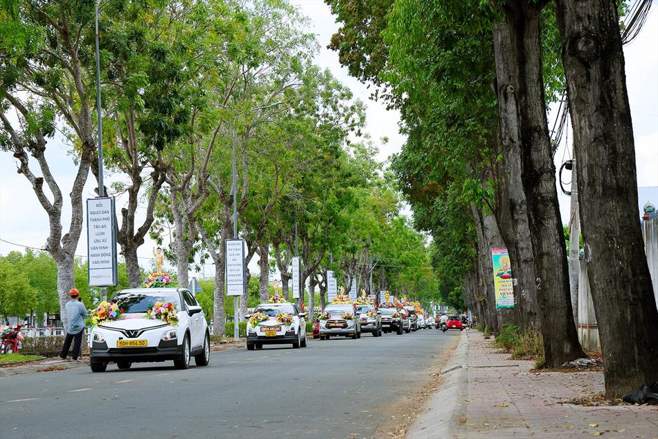 3 XE HOA NGÀY RẰM 3 XE HOA NGÀY RẰM