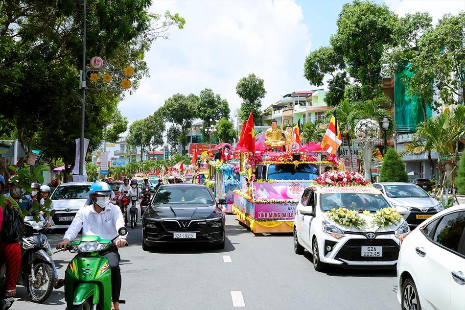 3 XE HOA NGÀY RẰM 3 XE HOA NGÀY RẰM