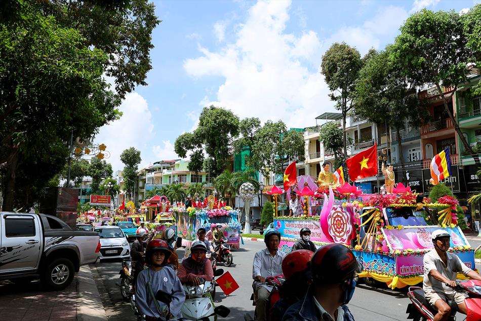 3 XE HOA NGÀY RẰM 3 XE HOA NGÀY RẰM