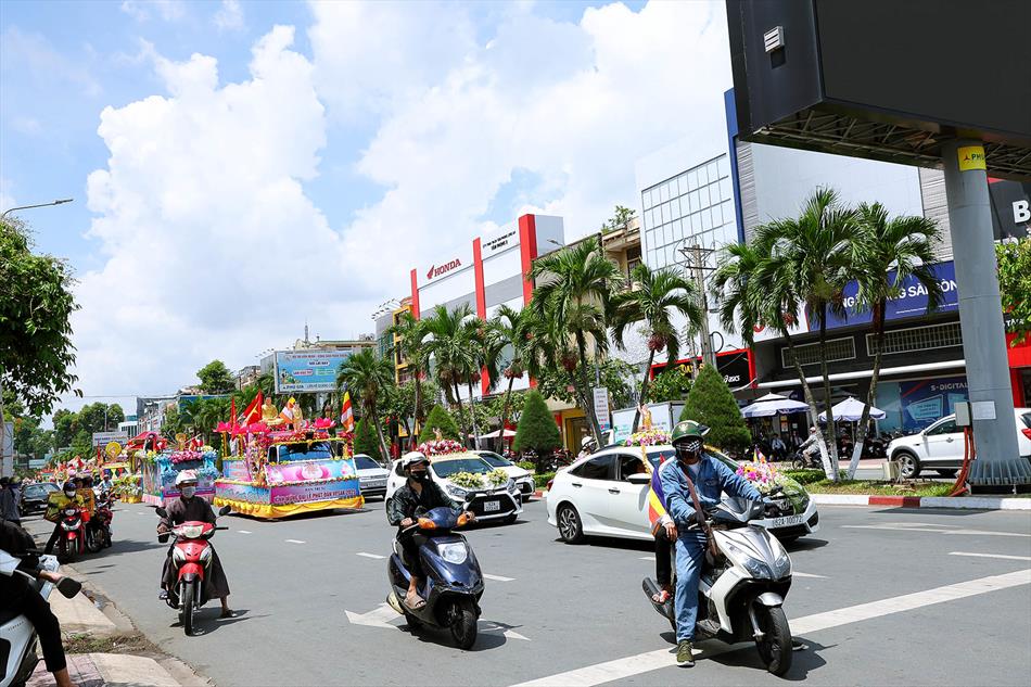 3 XE HOA NGÀY RẰM 3 XE HOA NGÀY RẰM