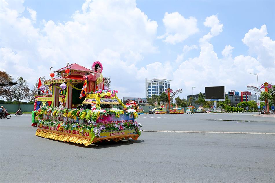 3 XE HOA NGÀY RẰM 3 XE HOA NGÀY RẰM