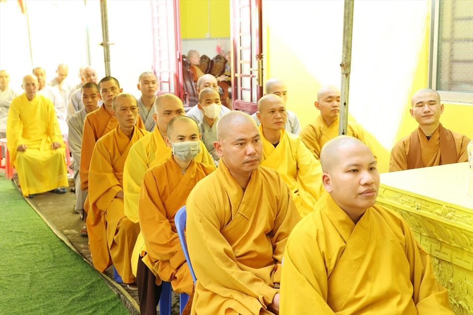 Đồng Tháp:  Đoàn Ban Hoằng pháp và Ban Kinh tế Tài chánh Trung ương đến thăm và làm việc với Ban Trị sự Phật giáo tỉnh Đồng Tháp và các trường hạ