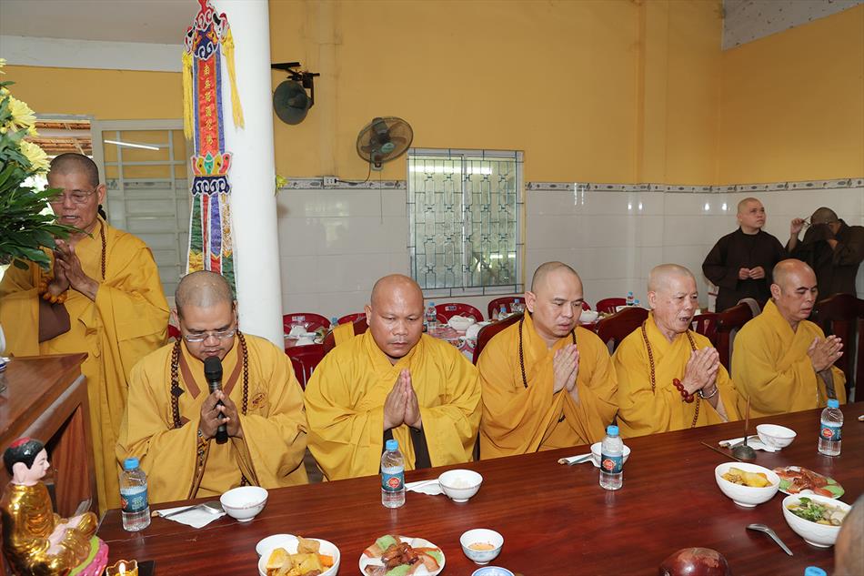 4 VU LAN BÁO HIẾU 4 VU LAN BÁO HIẾU