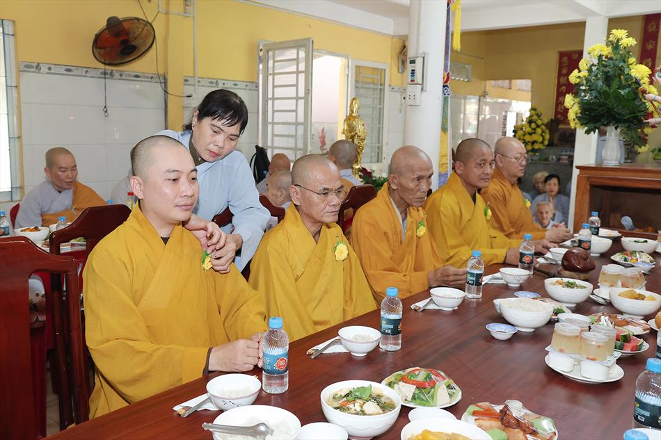 4 VU LAN BÁO HIẾU 4 VU LAN BÁO HIẾU
